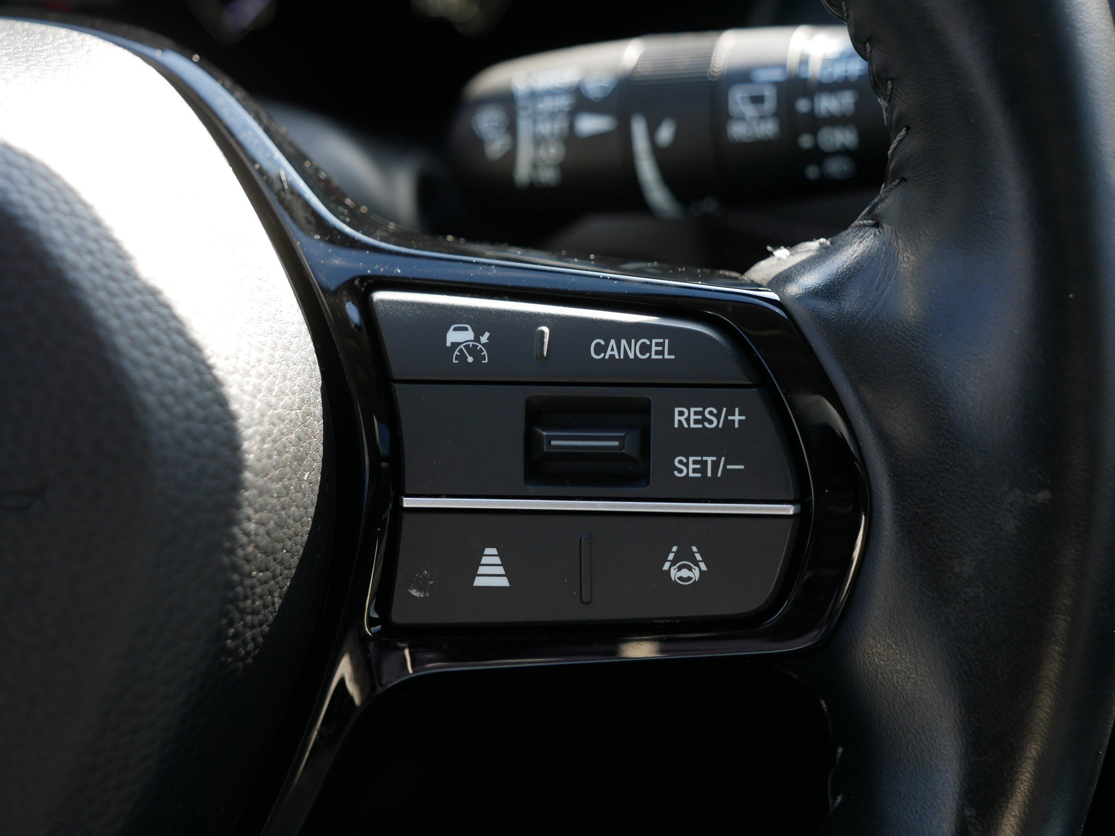 Used 2024 Honda HR-V EX-L image 30