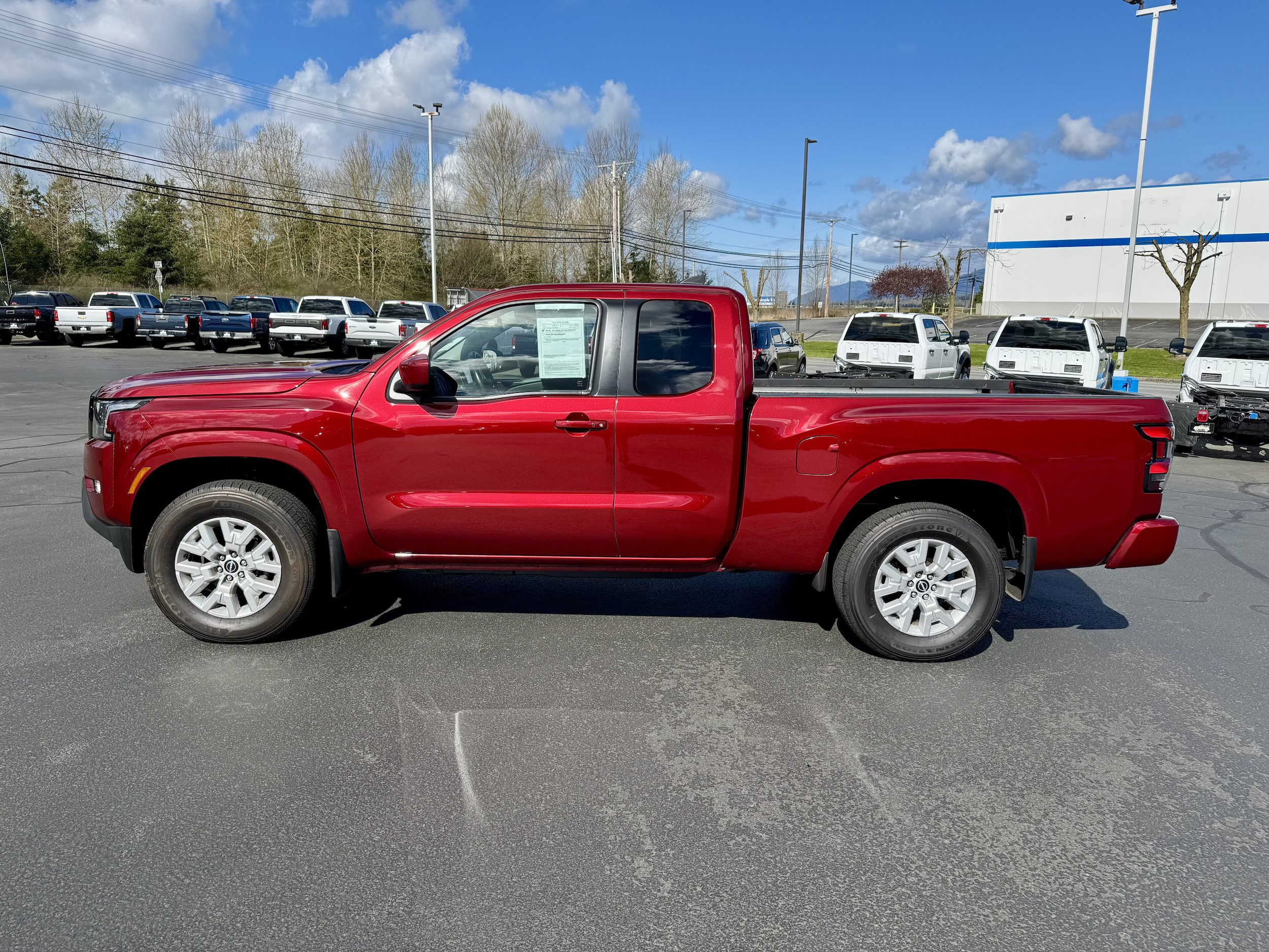Used 2022 Nissan Frontier SV AWD/4WD image 7