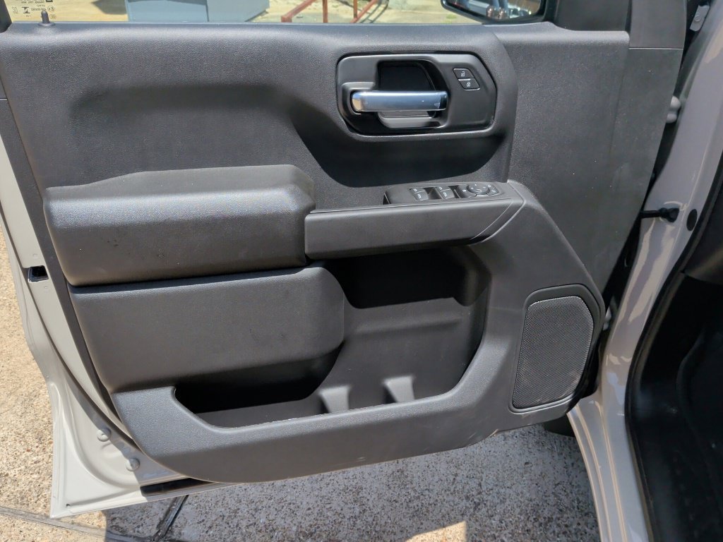 New 2026 Chevrolet Silverado 1500 Custom w/ LPO, Dark Essentials Package RWD image 10