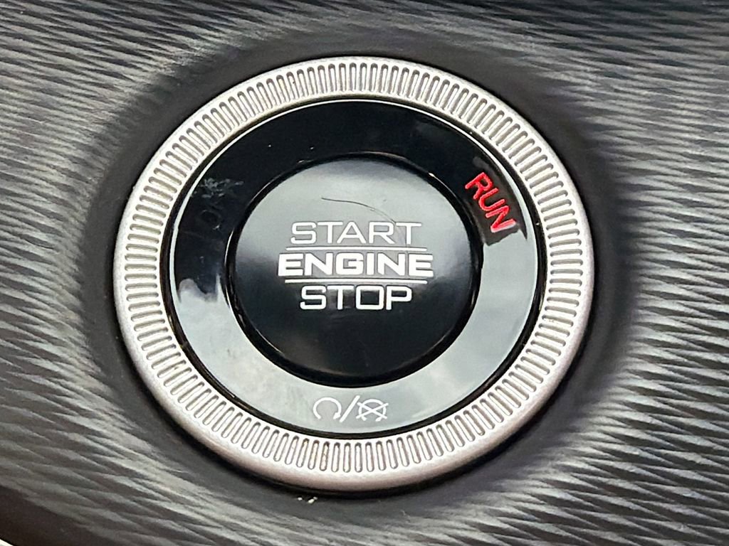 Used 2024 Jeep Grand Cherokee Altitude RWD image 34