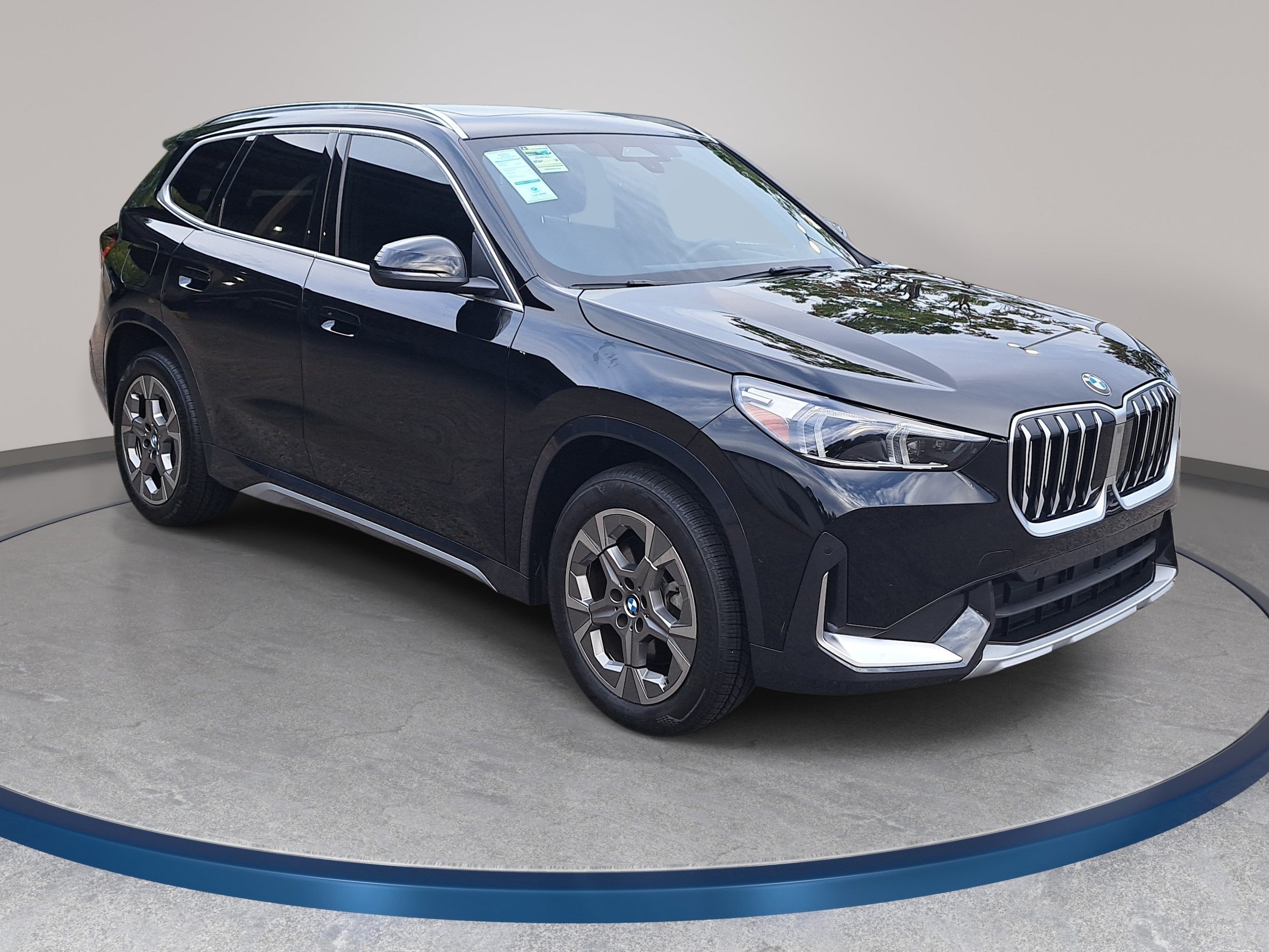 Certified 2026 BMW X1 xDrive28i w/ Convenience Package AWD/4WD image 4