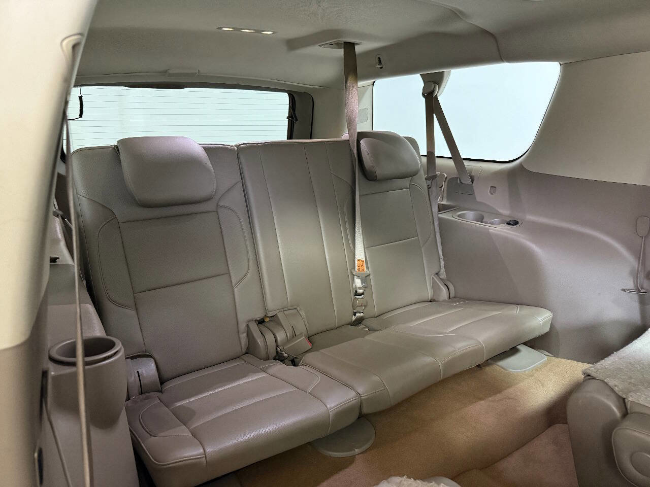 Used 2015 Chevrolet Suburban LTZ image 24