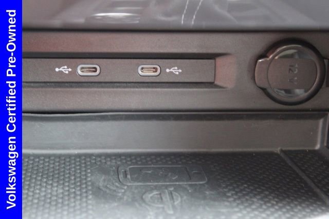Used 2023 Volkswagen Tiguan SE w/ Panoramic Sunroof Package image 41