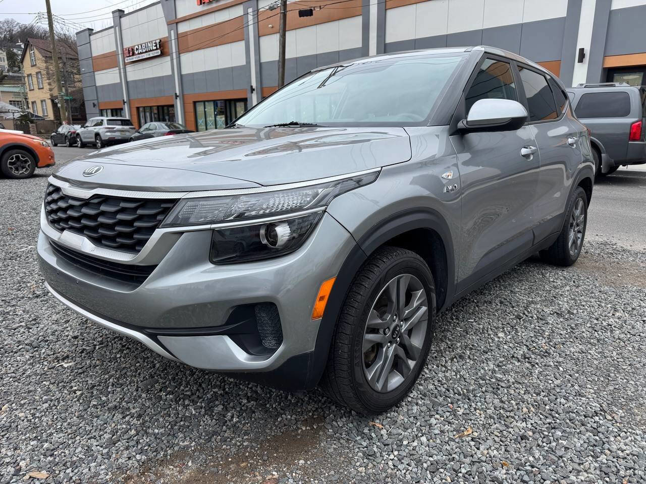 Used 2021 Kia Seltos LX image 1