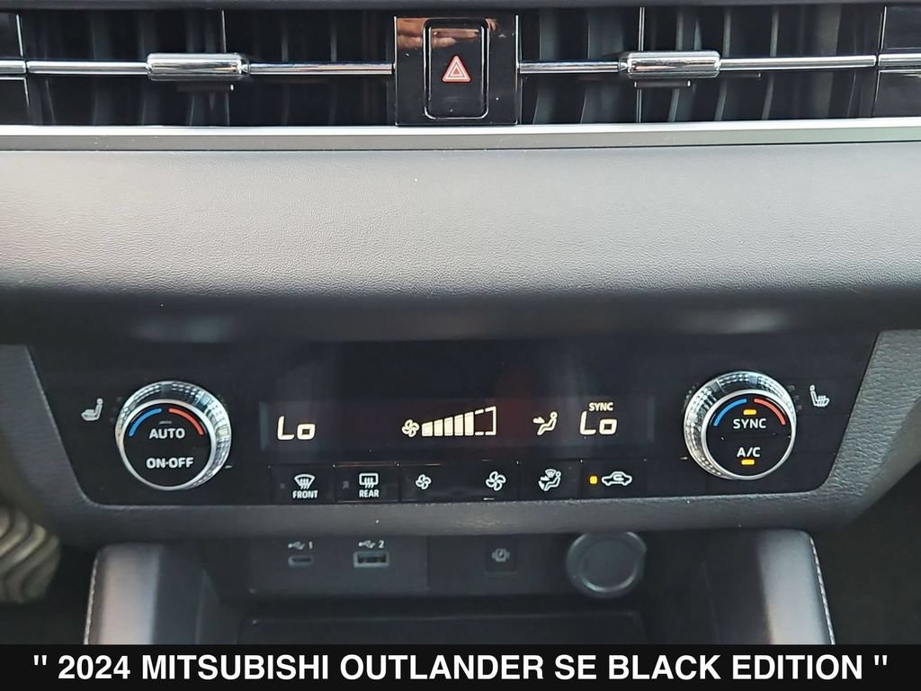 Used 2024 Mitsubishi Outlander SE Black Edition FWD image 22