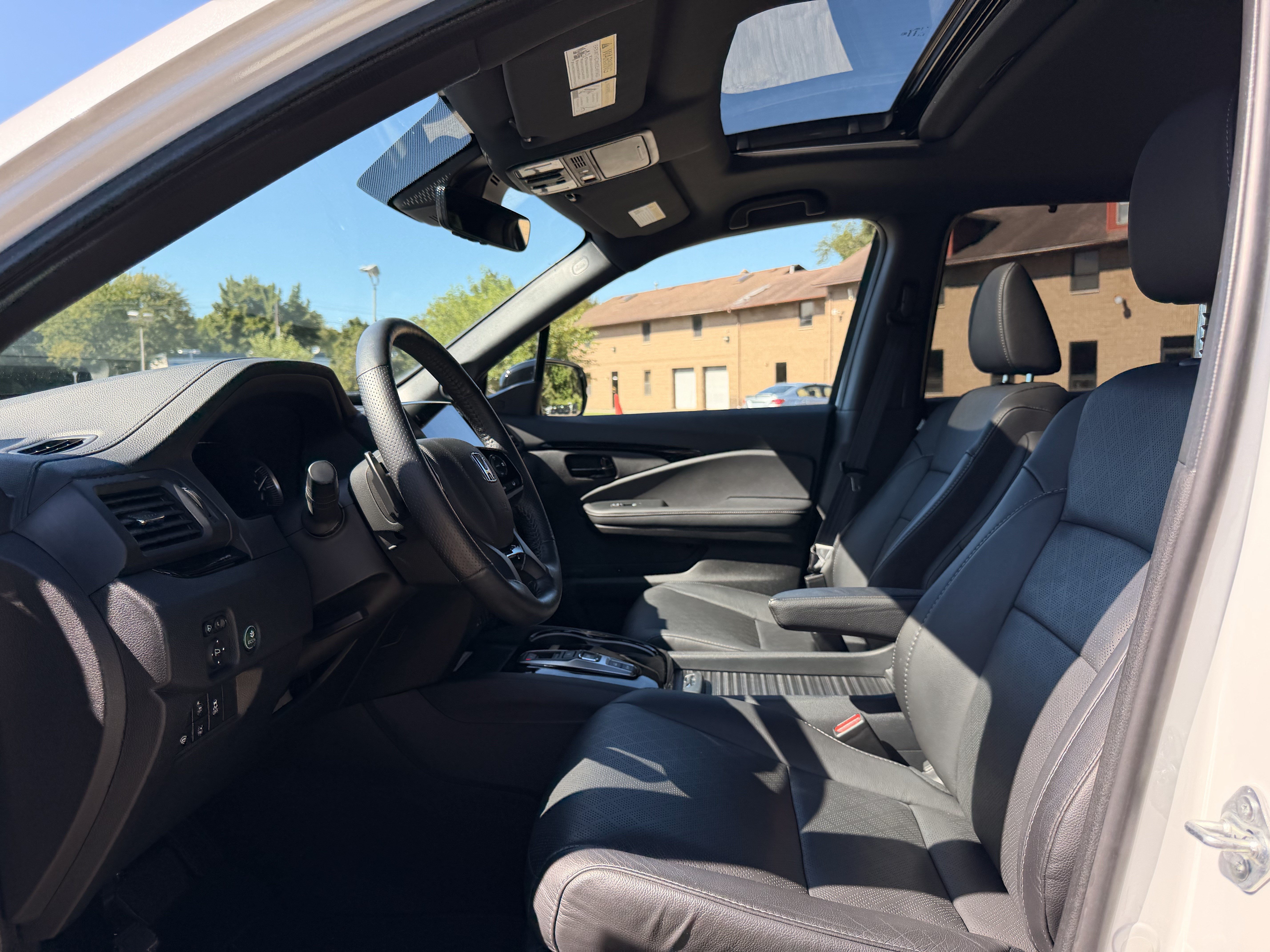 Used 2022 Honda Passport Elite image 14