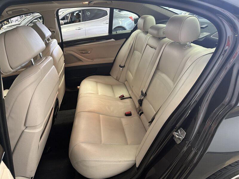 Used 2015 BMW 535i Sedan RWD image 23