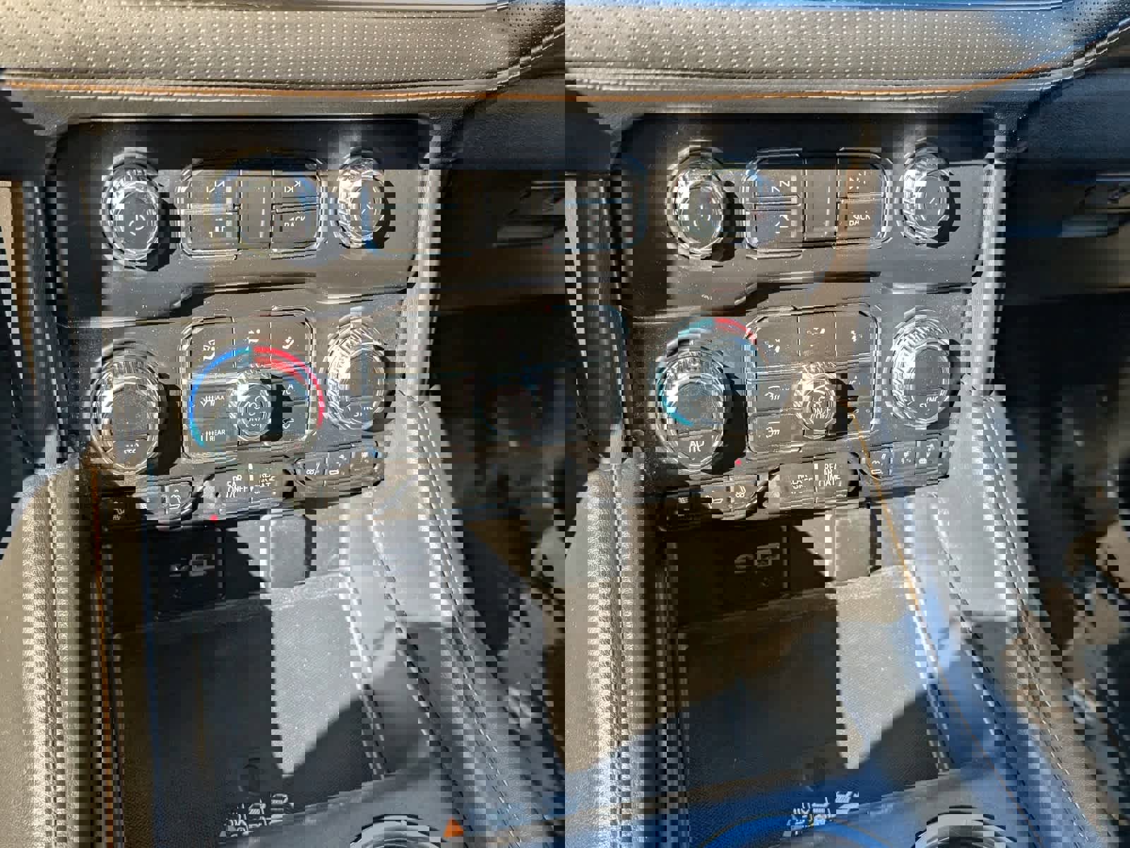 Used 2023 GMC Yukon AT4 w/ Max Trailering Package image 24