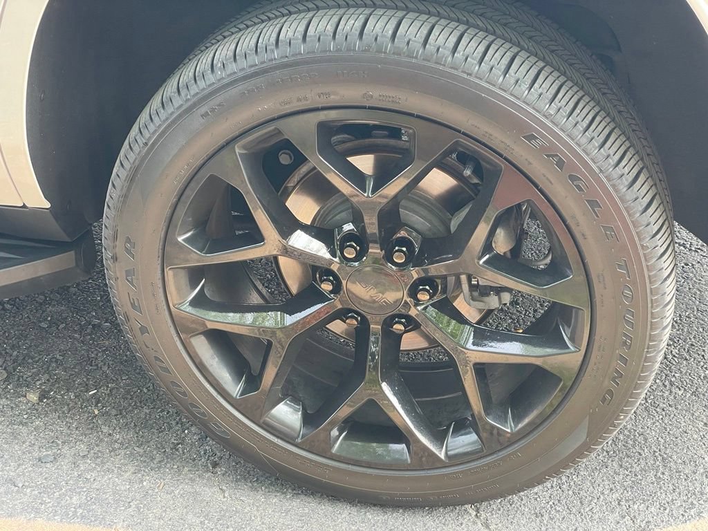 Used 2022 GMC Yukon Denali AWD/4WD image 26