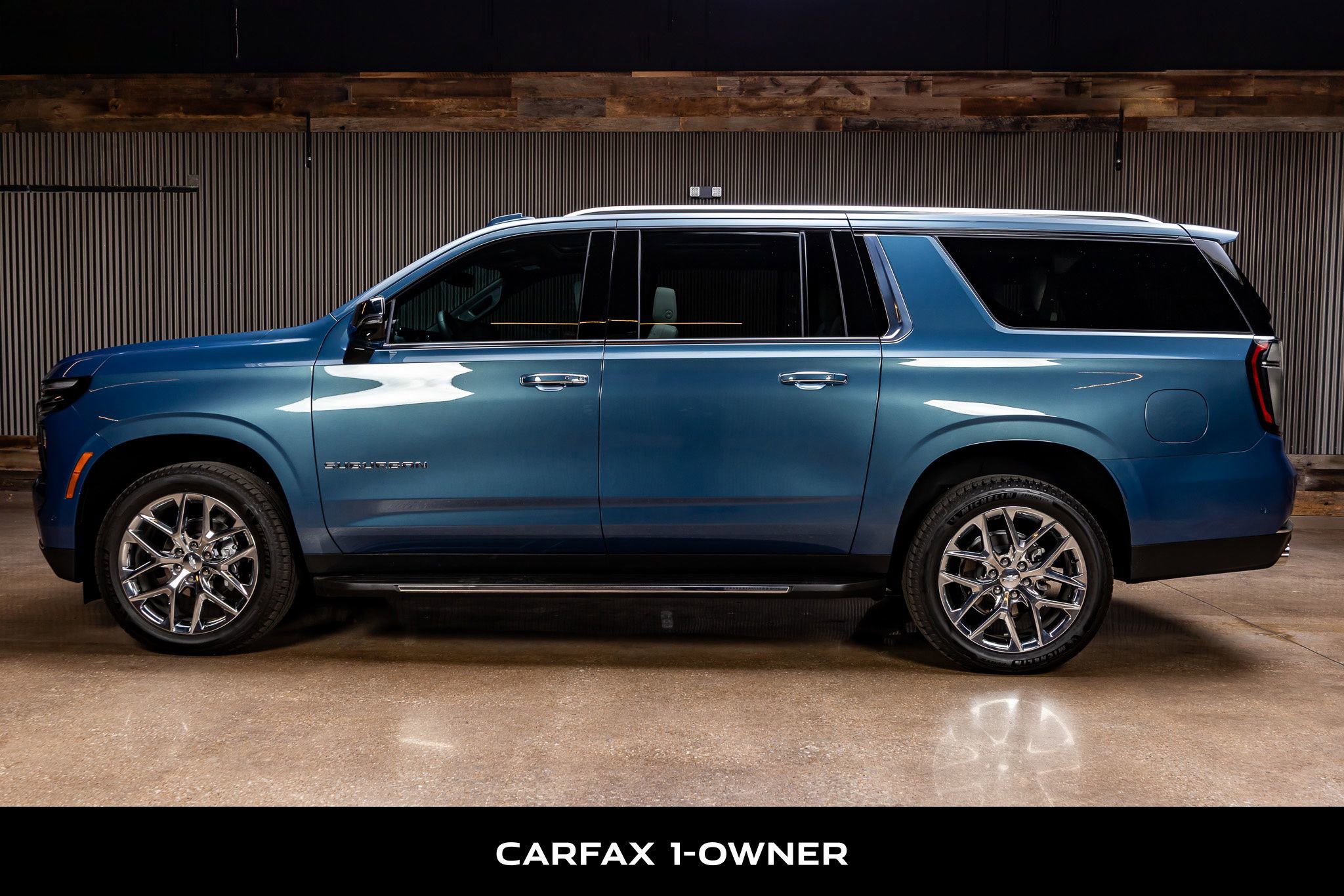 Used 2025 Chevrolet Suburban Premier w/ Sun And Tow Package image 5