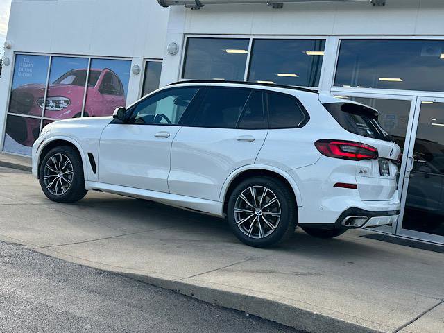 Certified 2023 BMW X5 xDrive40i w/ M Sport Package image 7