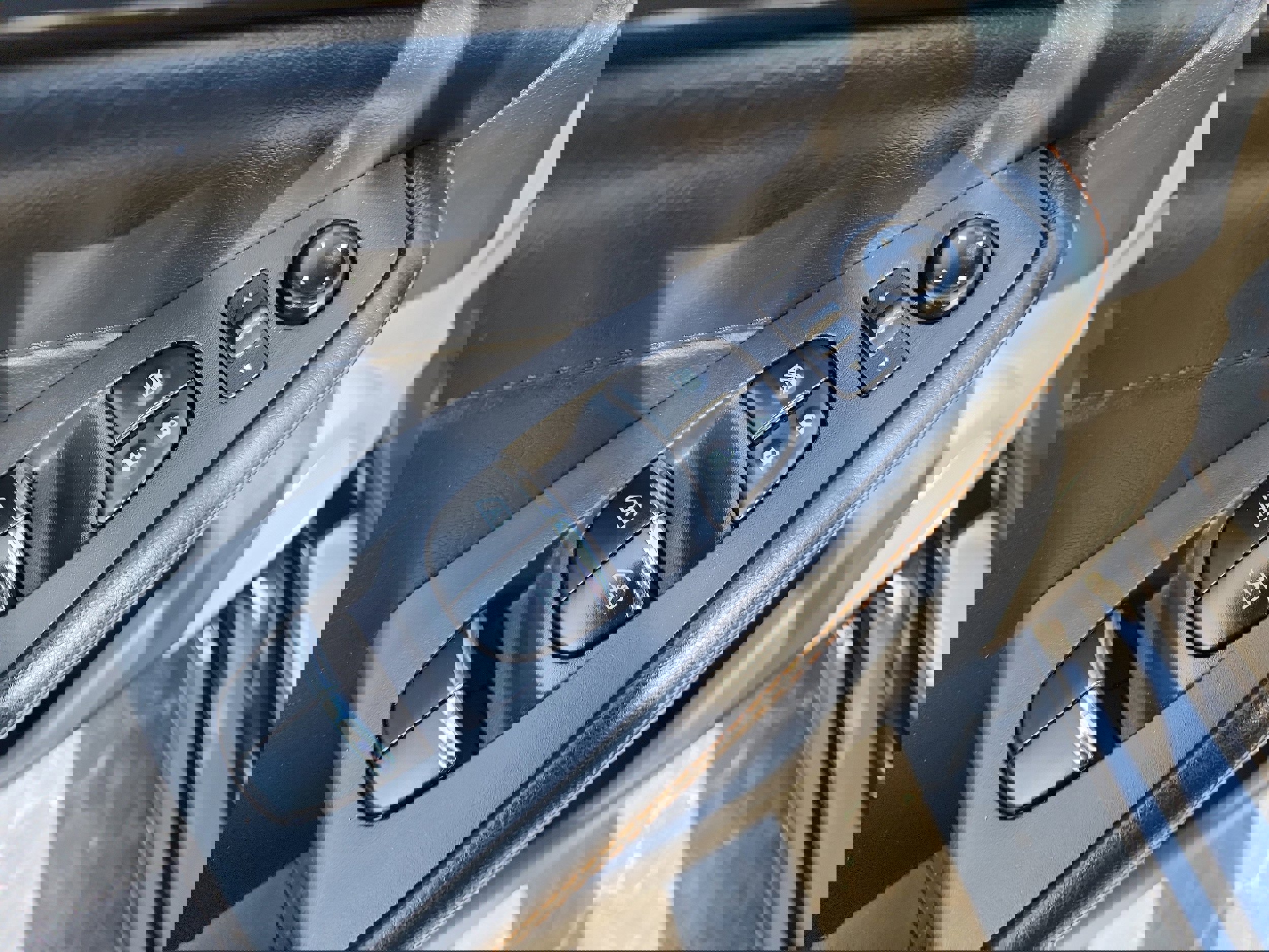 Used 2019 Nissan Maxima SR w/ Premium Package image 14