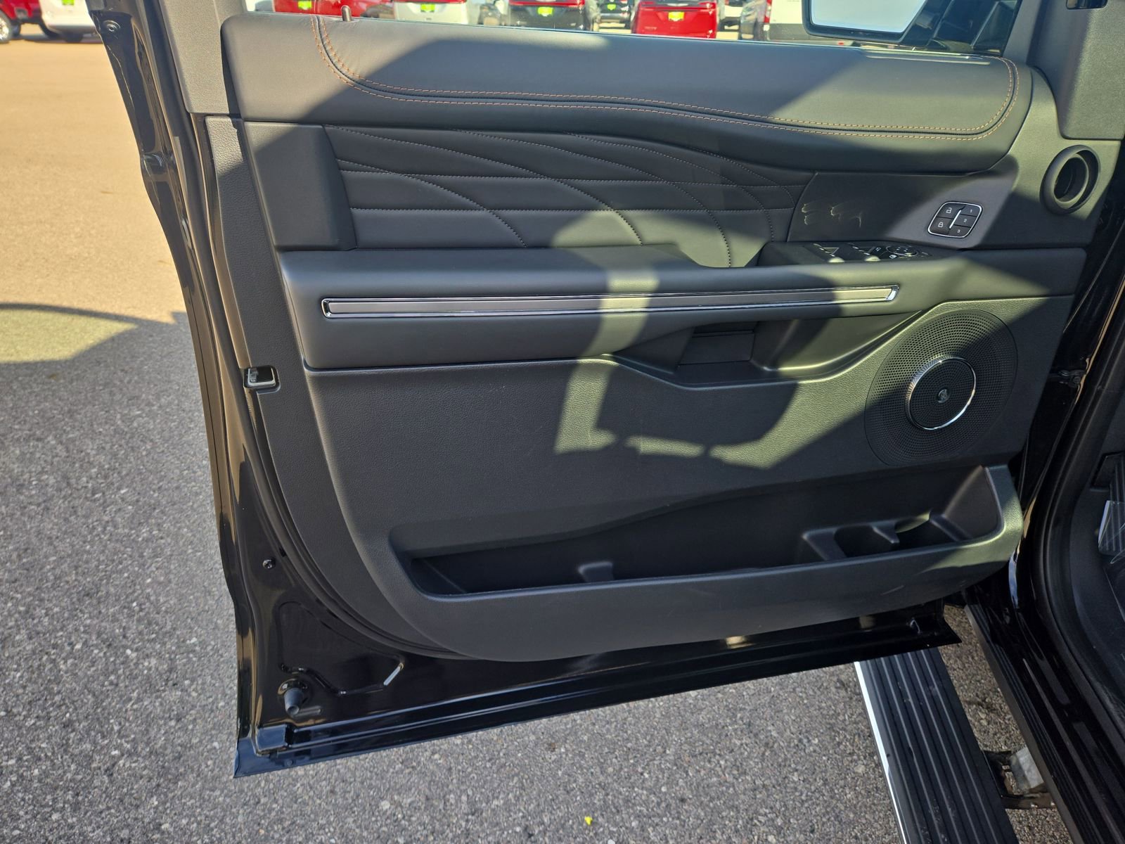 Certified 2024 Ford Expedition Max Platinum image 11