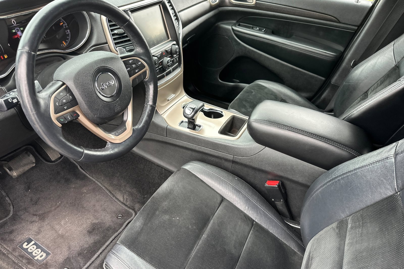 Used 2014 Jeep Grand Cherokee Altitude image 9