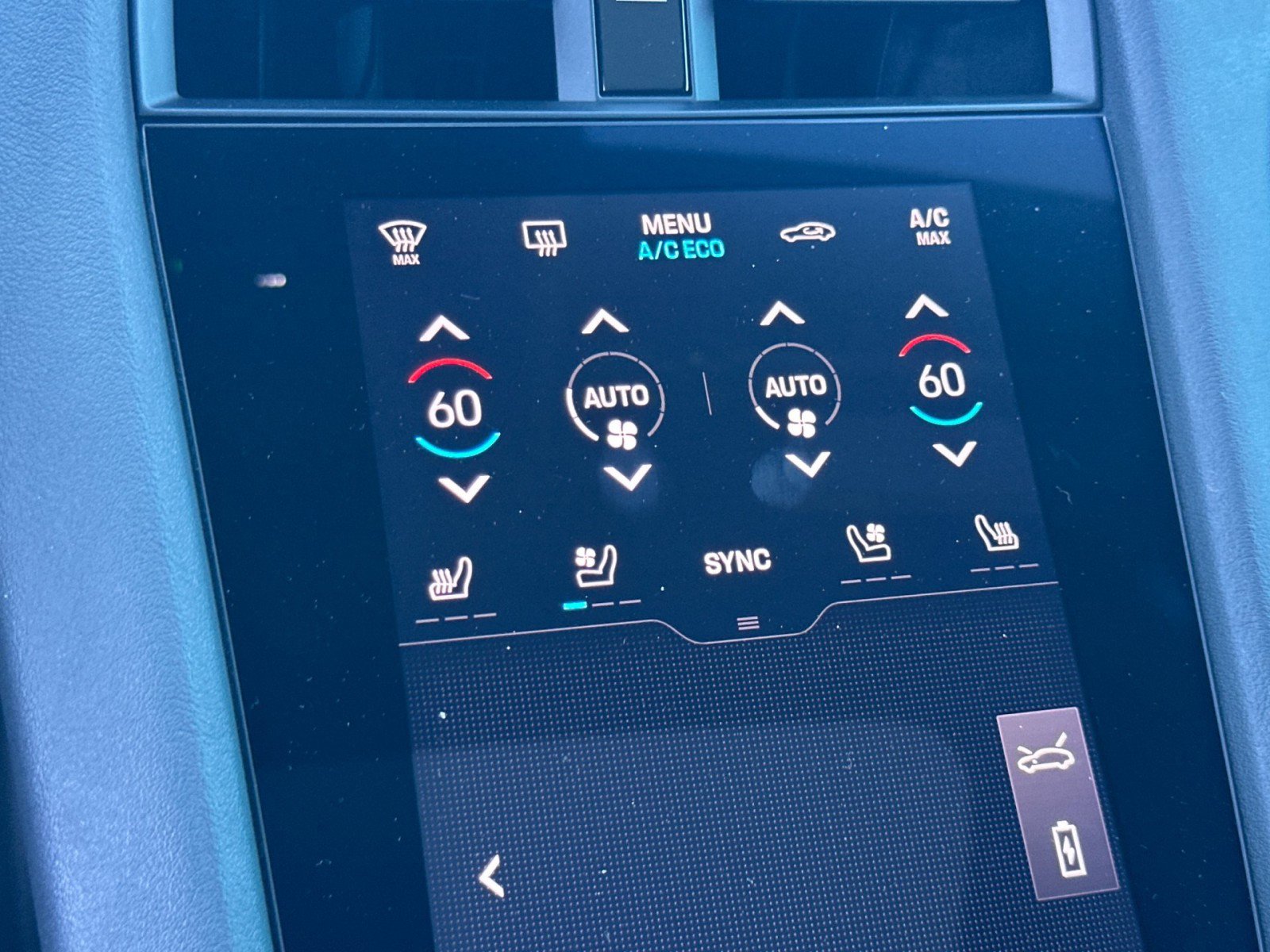 Used 2024 Porsche Taycan image 20