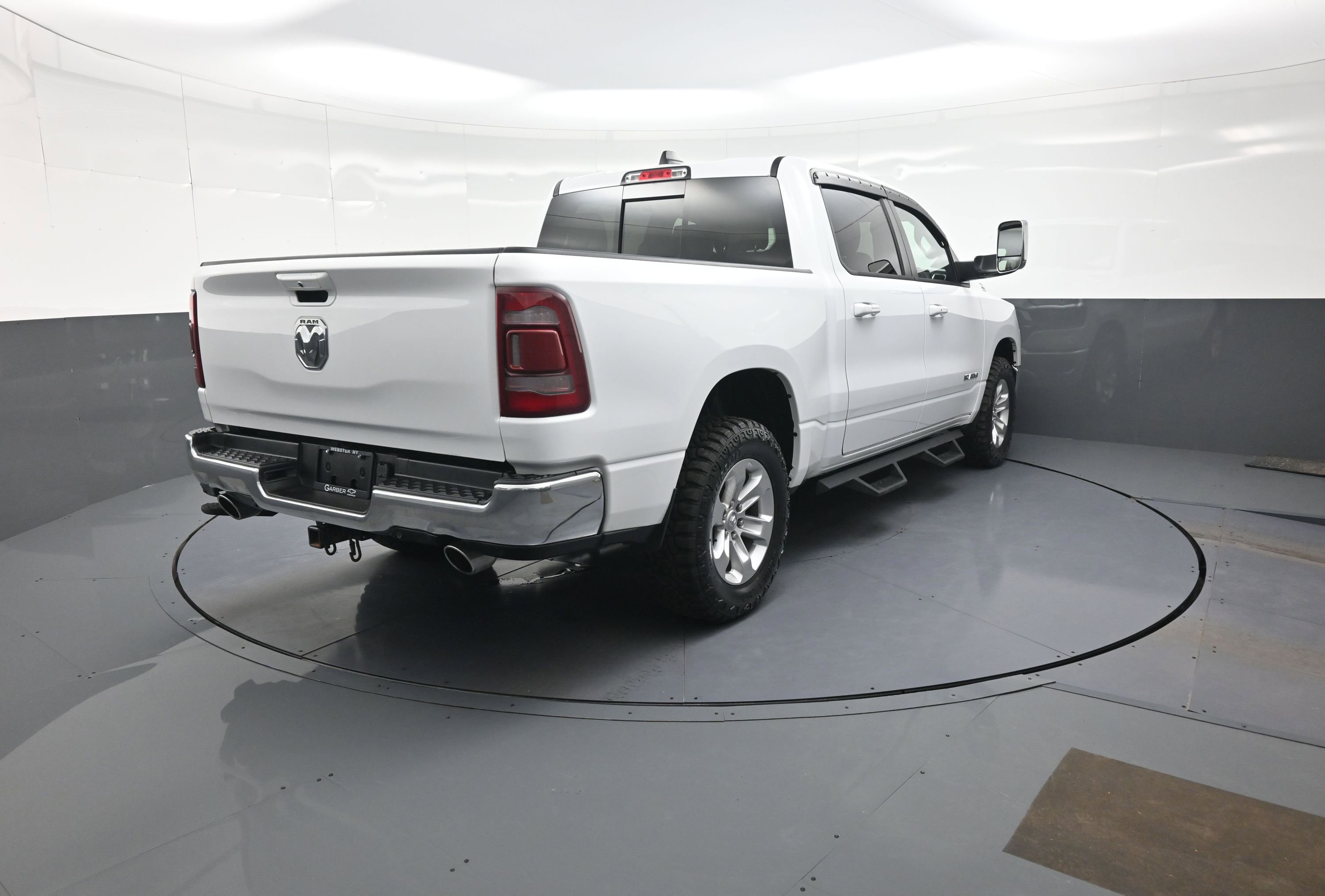 Used 2023 RAM 1500 Laramie image 3