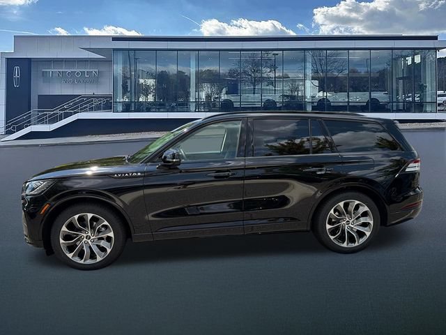 New 2026 Lincoln Aviator 2WD w/ Jet Appearance Package image 4