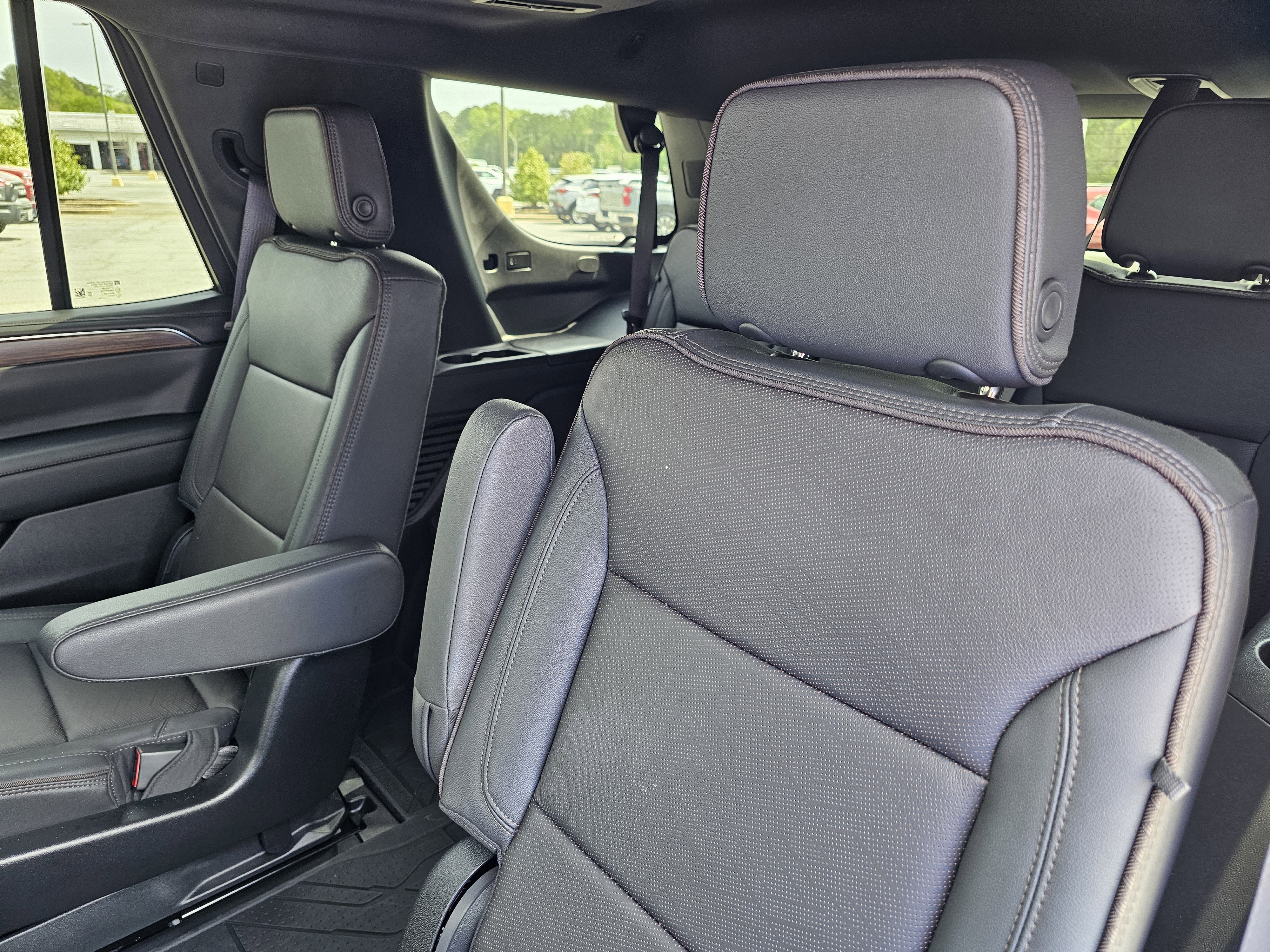 Used 2023 Chevrolet Tahoe High Country AWD/4WD image 37