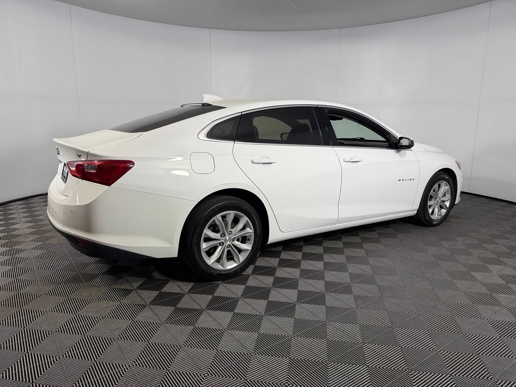 Used 2025 Chevrolet Malibu LT FWD image 8