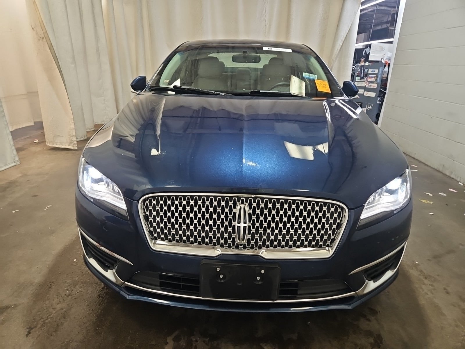 Used 2017 Lincoln MKZ Select FWD image 3