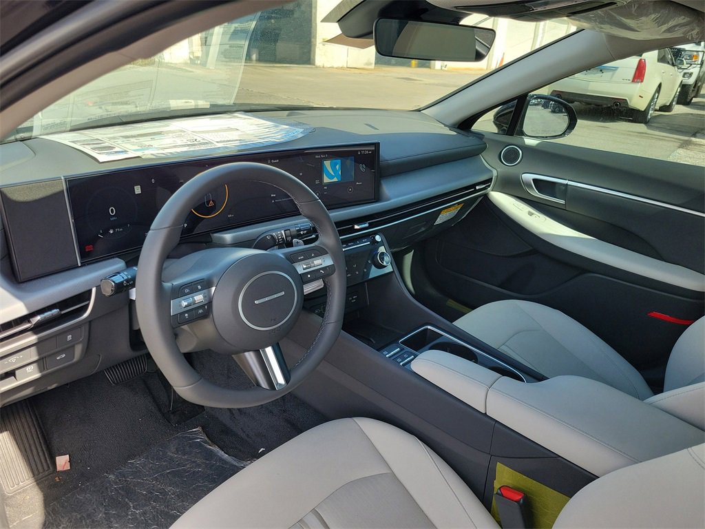 New 2025 Hyundai Sonata SEL image 8