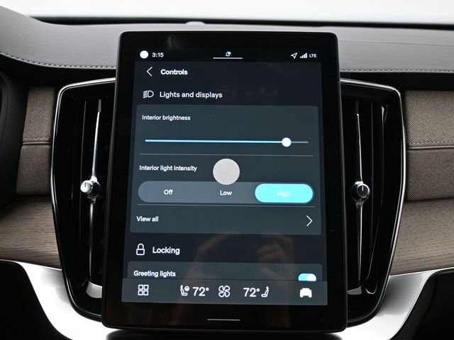 New 2026 Volvo XC90 B6 Core w/ Protection Package Premier image 17