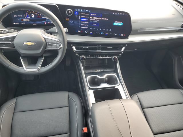 Certified 2026 Chevrolet Traverse LT w/ Driver Confidence Package AWD/4WD image 13