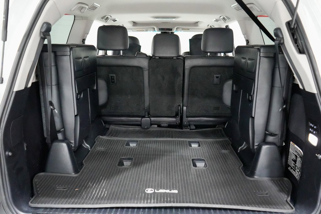 Used 2017 Lexus LX 570 4WD image 40