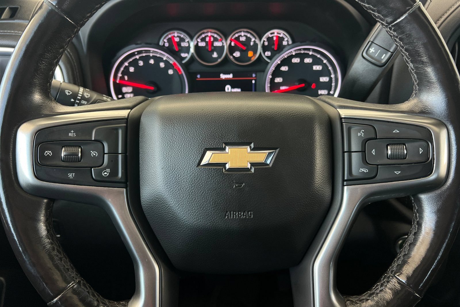 Used 2022 Chevrolet Silverado 1500 LTZ AWD/4WD image 30
