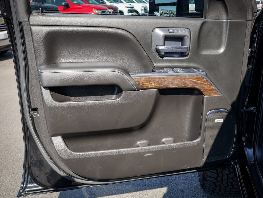 Used 2019 GMC Sierra 3500 Denali w/ Duramax Plus Package AWD/4WD image 15
