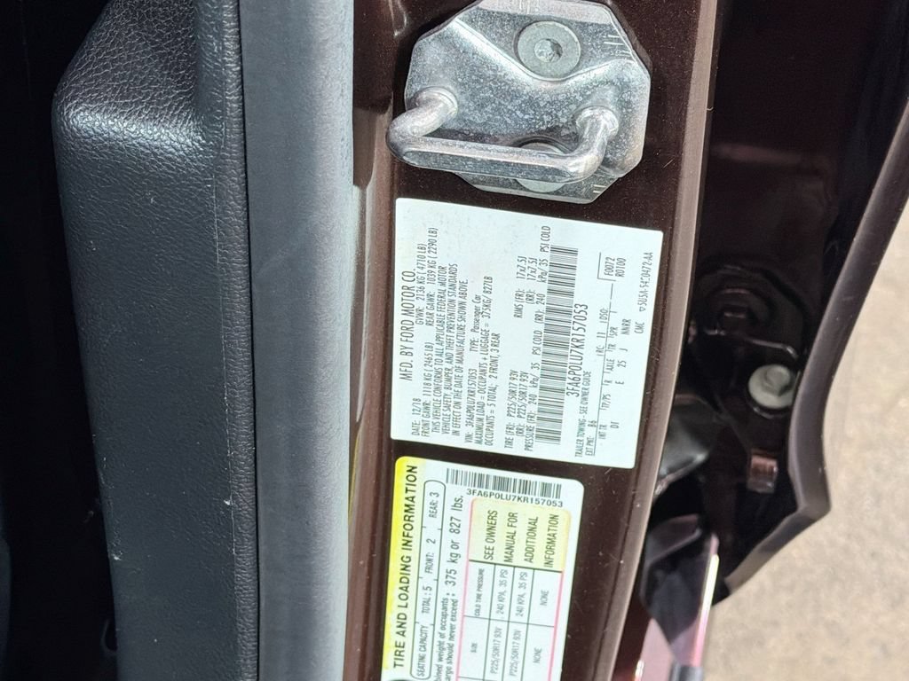 Used 2019 Ford Fusion SE FWD image 32