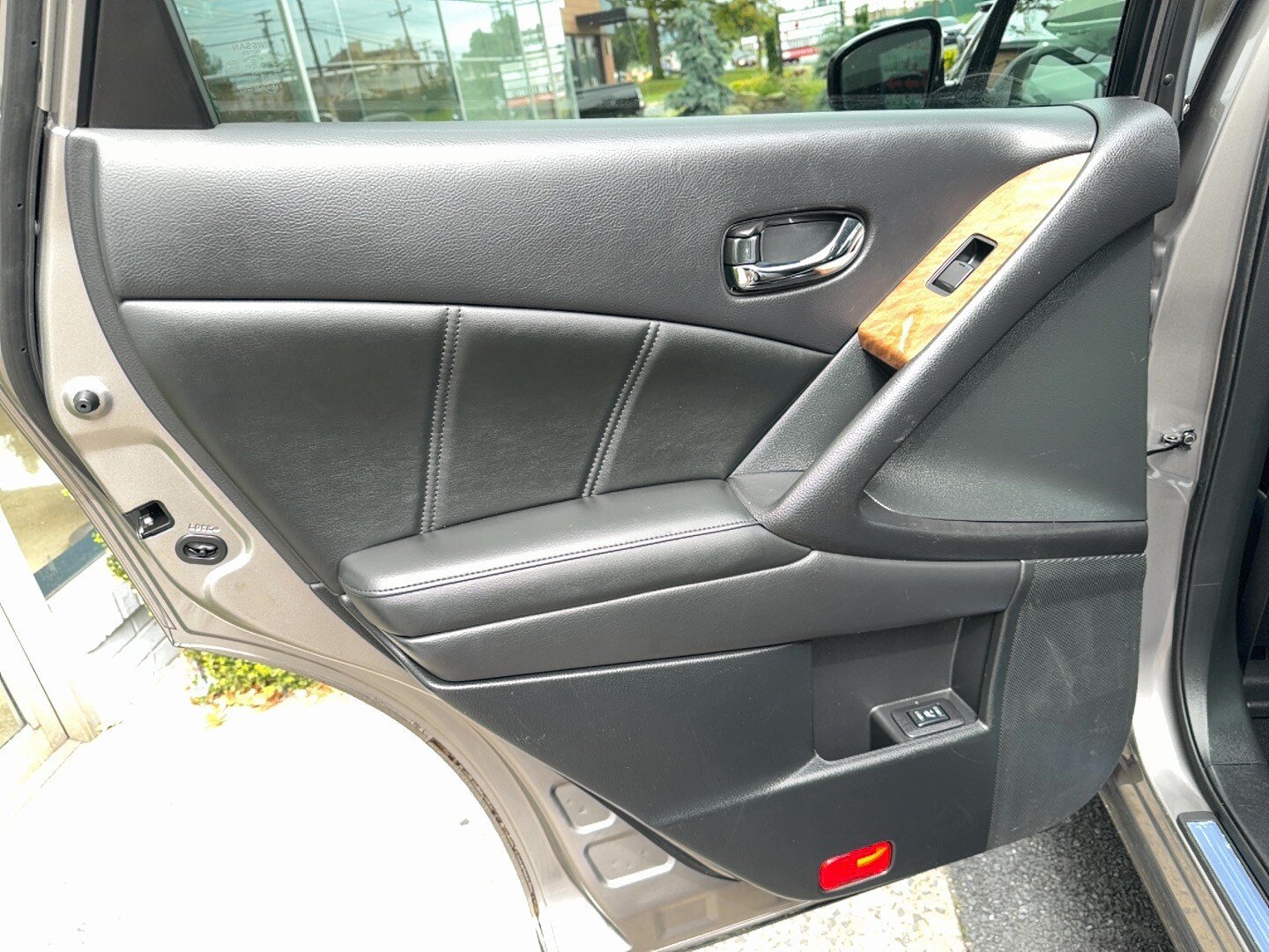 Used 2012 Nissan Murano LE w/ Platinum Pkg AWD/4WD image 22
