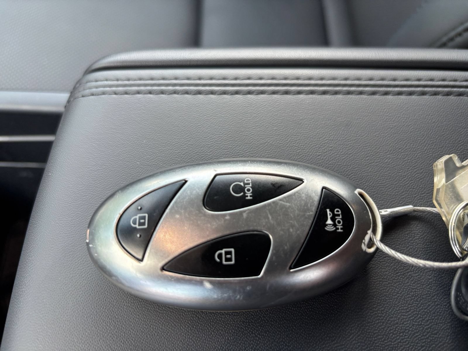 Used 2026 Hyundai Santa Fe SEL AWD/4WD image 25
