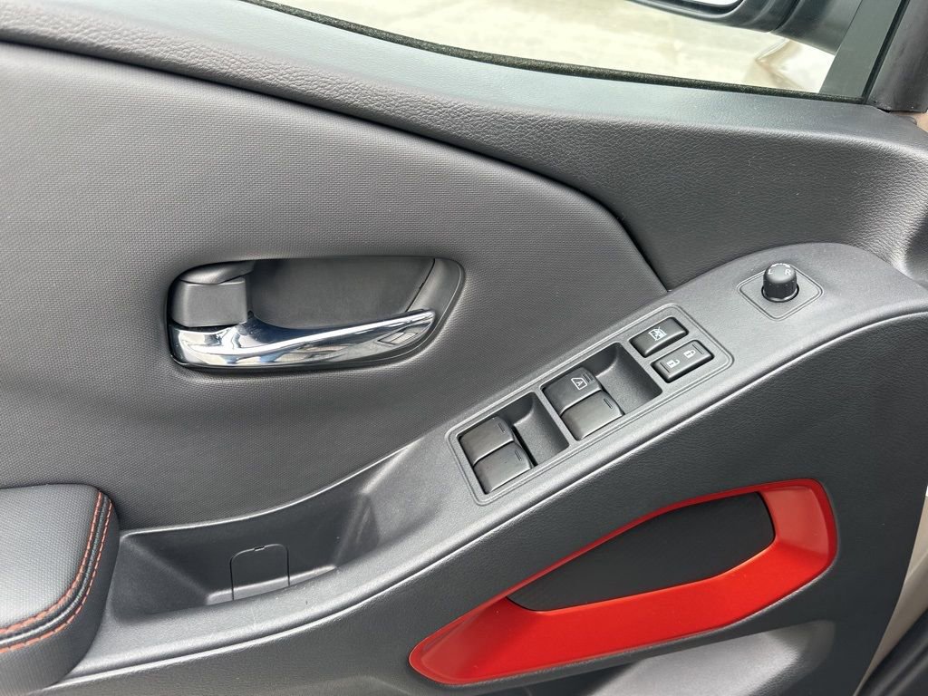 Used 2023 Nissan Frontier PRO-4X w/ Technology Package image 27