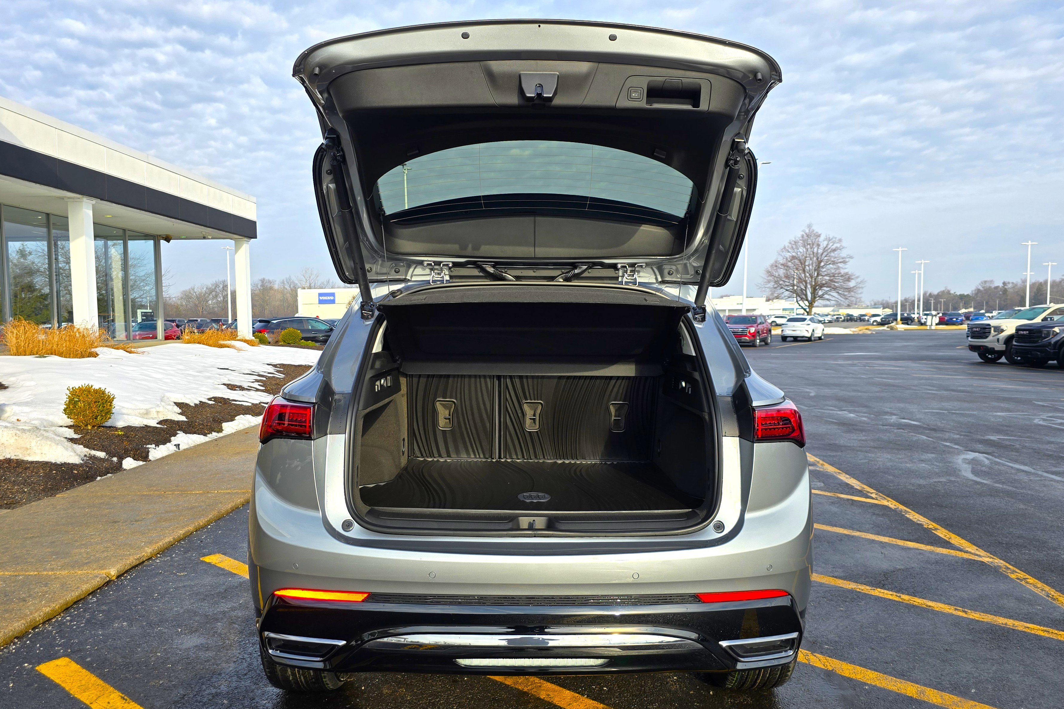 New 2026 Buick Envision Sport Touring image 8