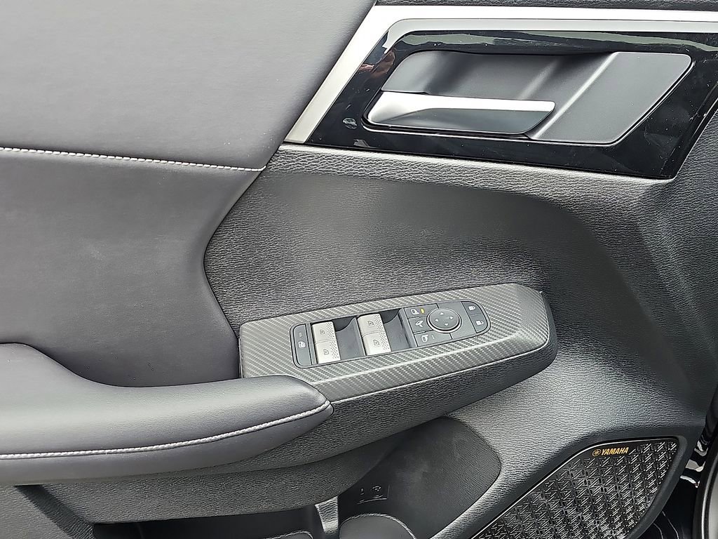 New 2026 Mitsubishi Outlander SE AWD/4WD image 8