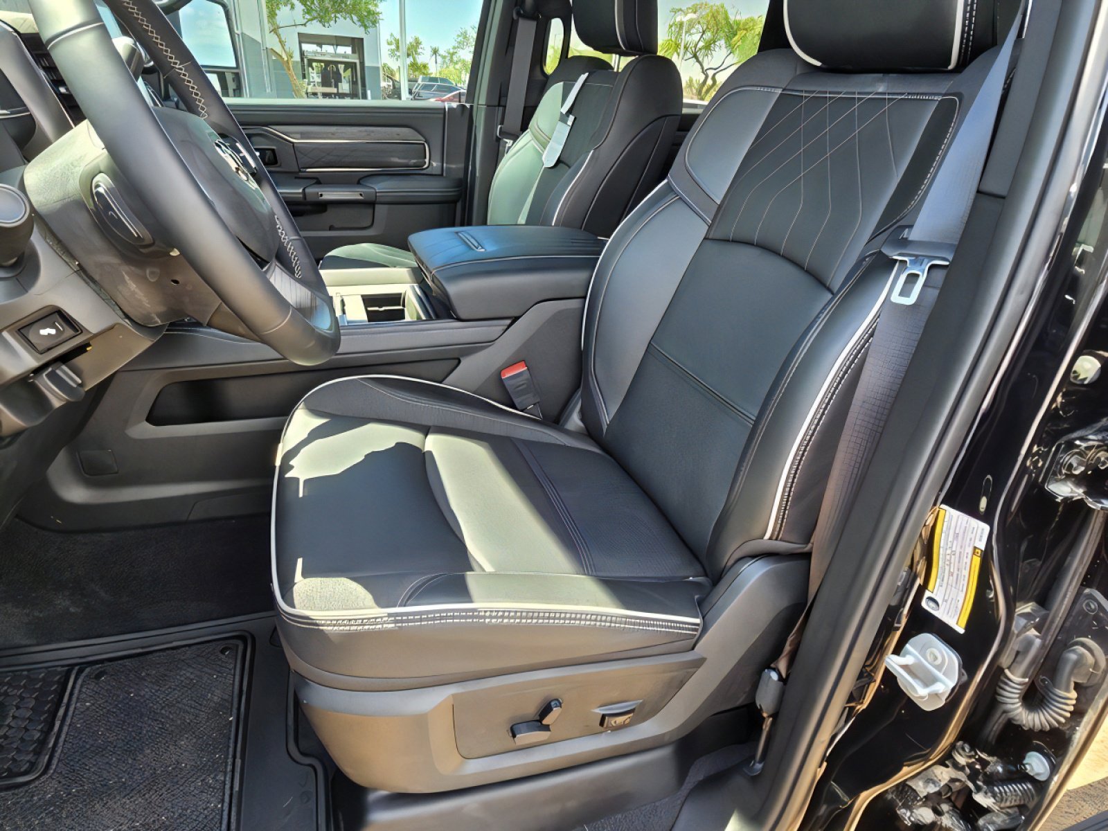 New 2025 RAM 2500 Limited image 13