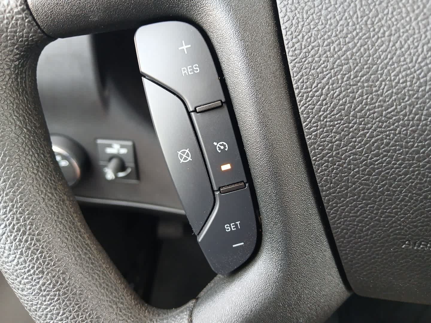 Used 2025 Chevrolet Express 3500 LS RWD image 25