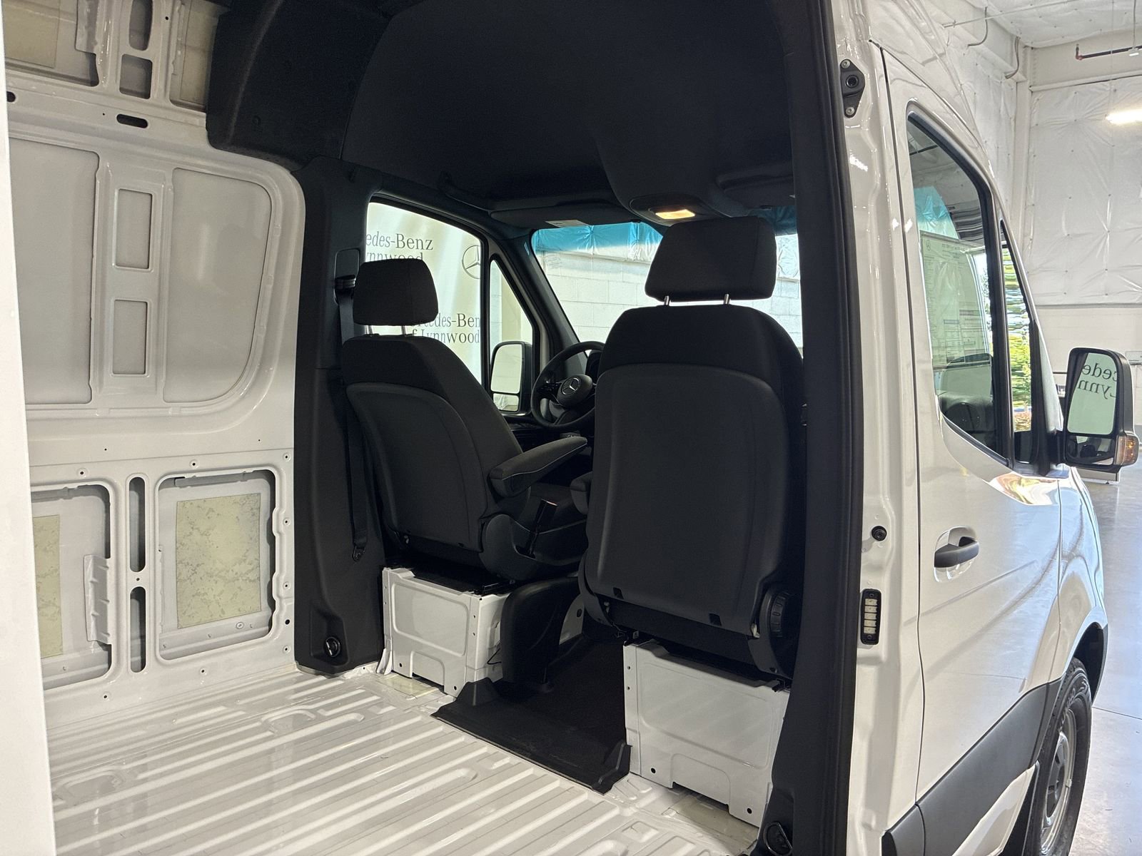 New 2025 Mercedes-Benz Sprinter 2500 image 4