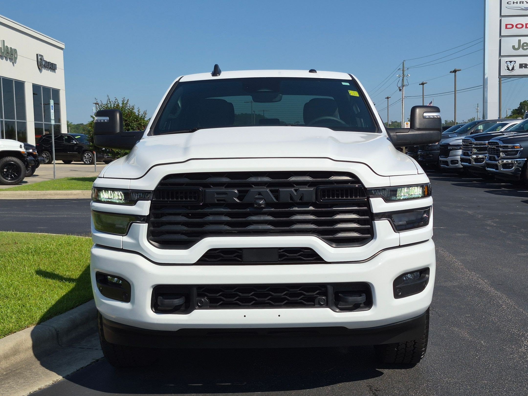 Used 2026 RAM 2500 Big Horn AWD/4WD image 2