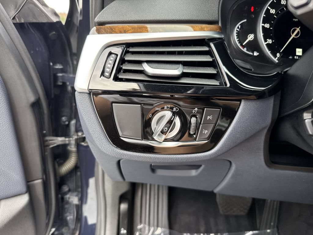 Used 2019 BMW 530i xDrive w/ Convenience Package AWD/4WD image 56