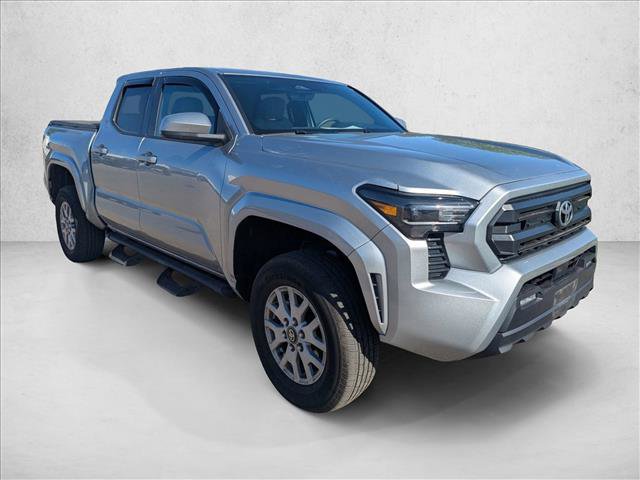 Used 2024 Toyota Tacoma SR5 AWD/4WD video 3