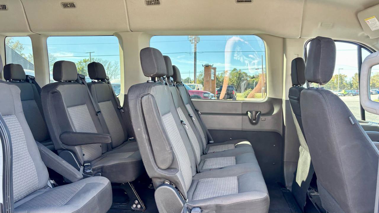 Used 2021 Ford Transit 350 XLT RWD image 11