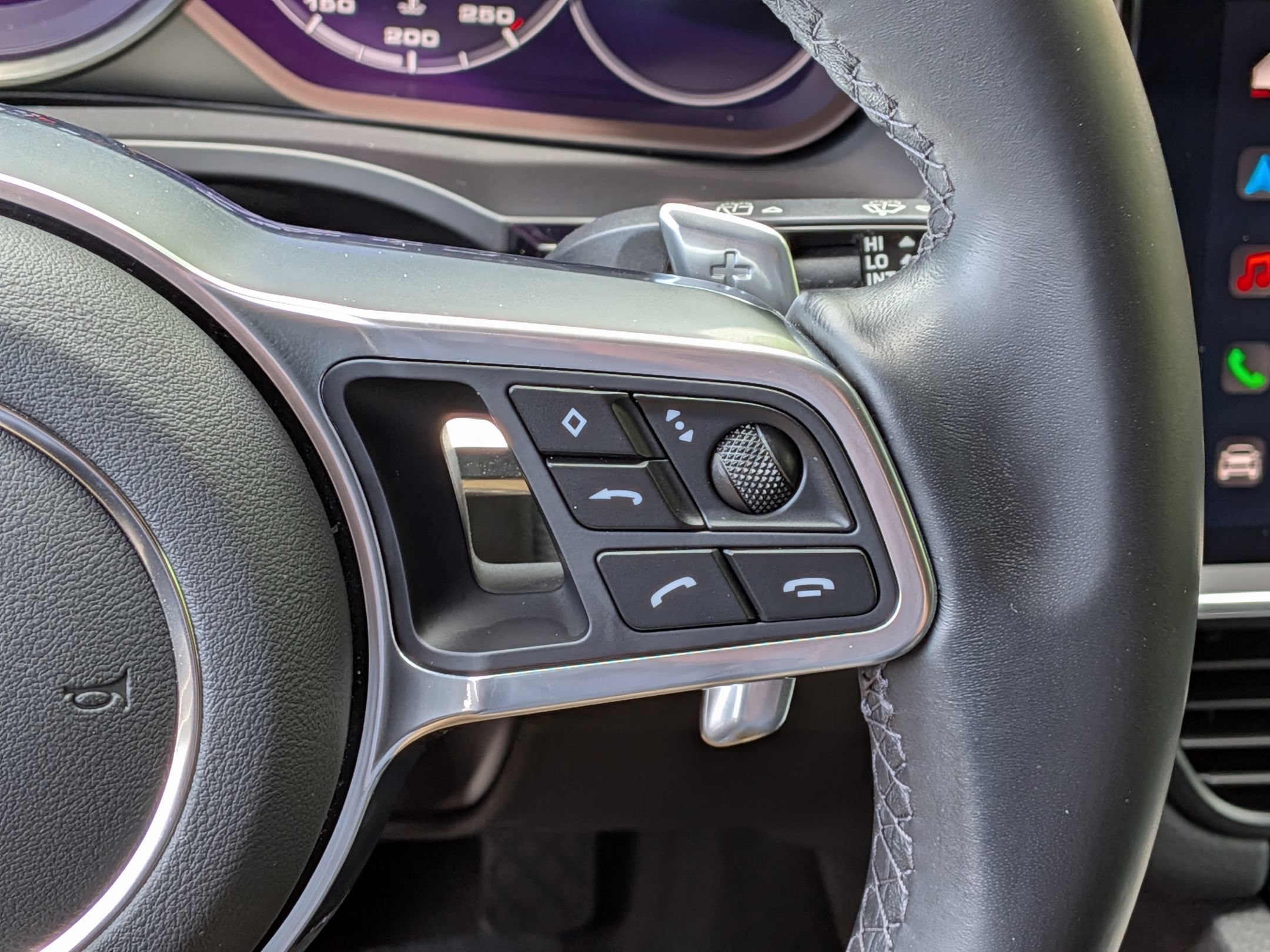 Certified 2022 Porsche Cayenne Platinum Edition AWD/4WD image 10