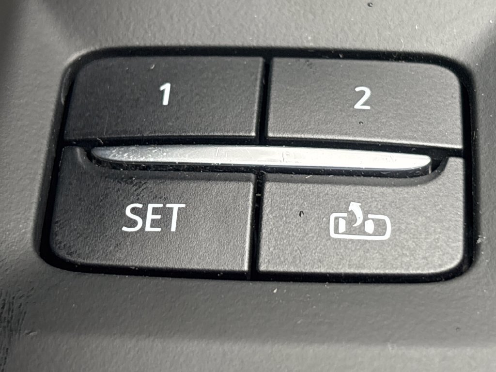 Used 2021 Chevrolet Tahoe High Country AWD/4WD image 36