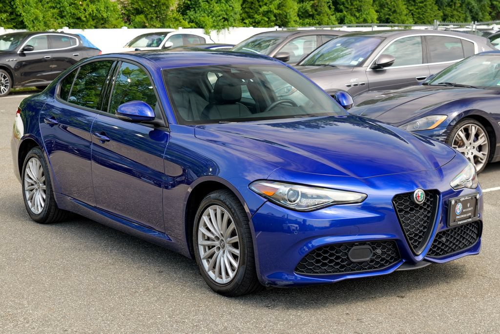 Used 2023 Alfa Romeo Giulia Sprint AWD/4WD image 9