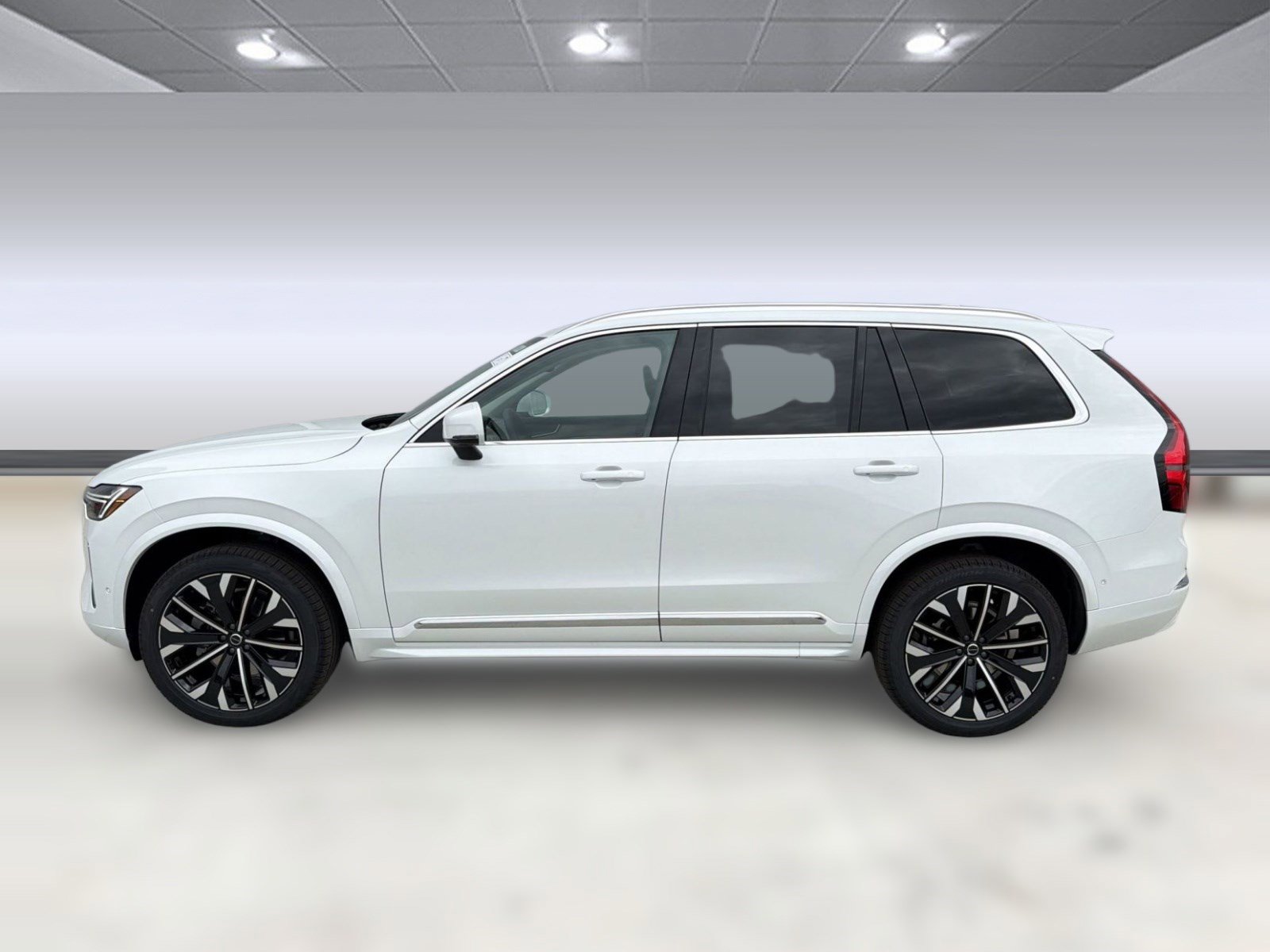 New 2026 Volvo XC90 B6 Plus w/ Protection Package AWD/4WD image 2