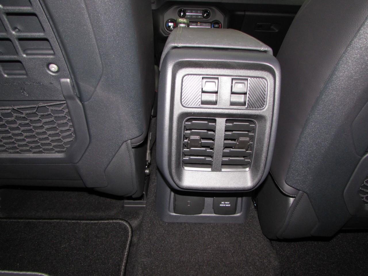 New 2025 Ford Bronco Badlands image 25