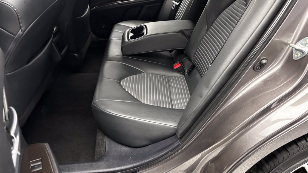 Used 2024 Toyota Camry SE FWD image 30