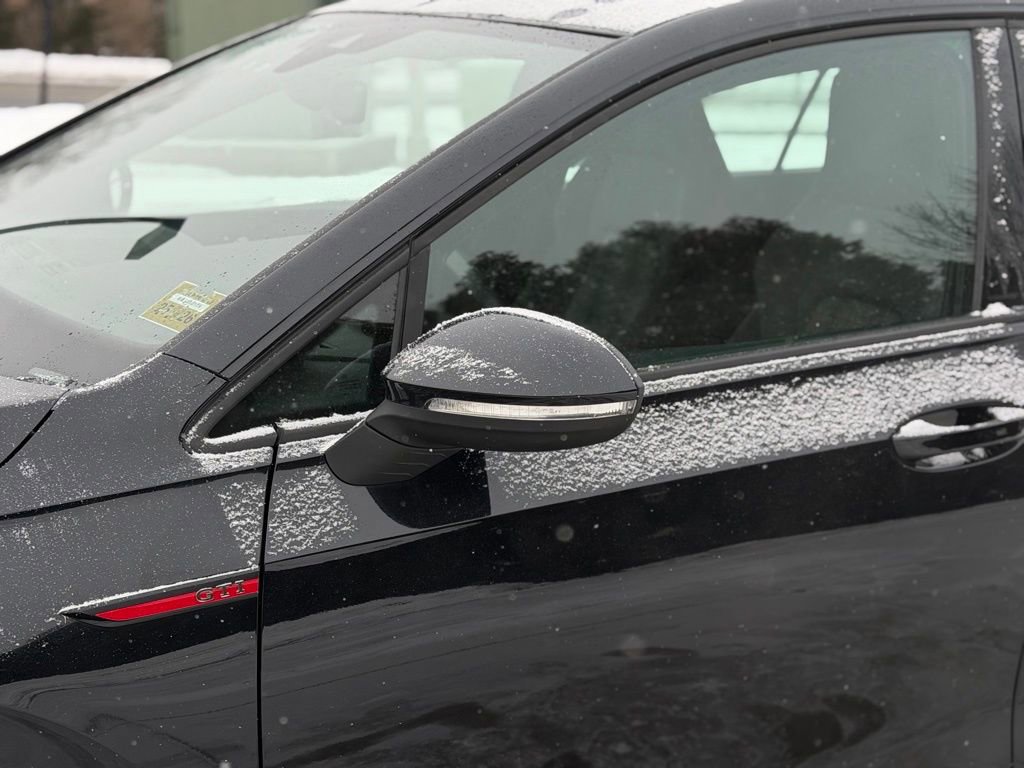 Used 2022 Volkswagen GTI SE image 18